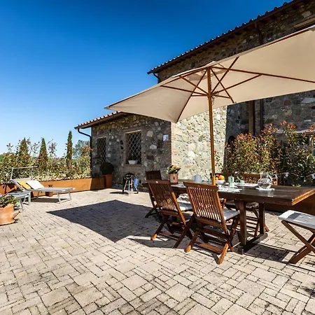 In Casale Con Piscina Casa I Pavoni